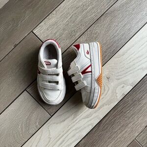 Lacoste Junior’s L001 Sneakers | Size: 7 | Good Condition